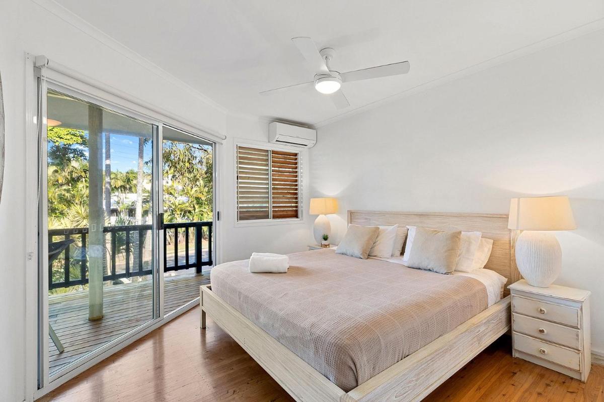 Ferguson St The Beach House Cosy Cottage with Pool - Housity