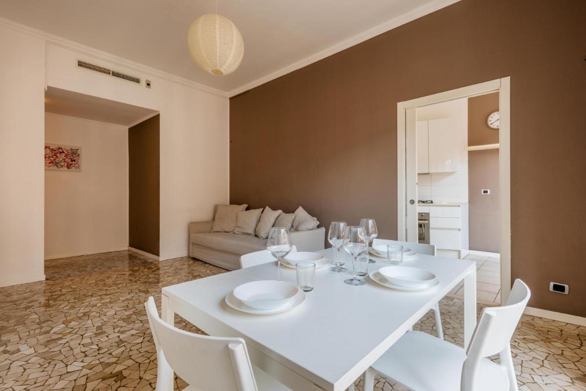 Spacious and Elegant house in Brera by Easylife - Housity