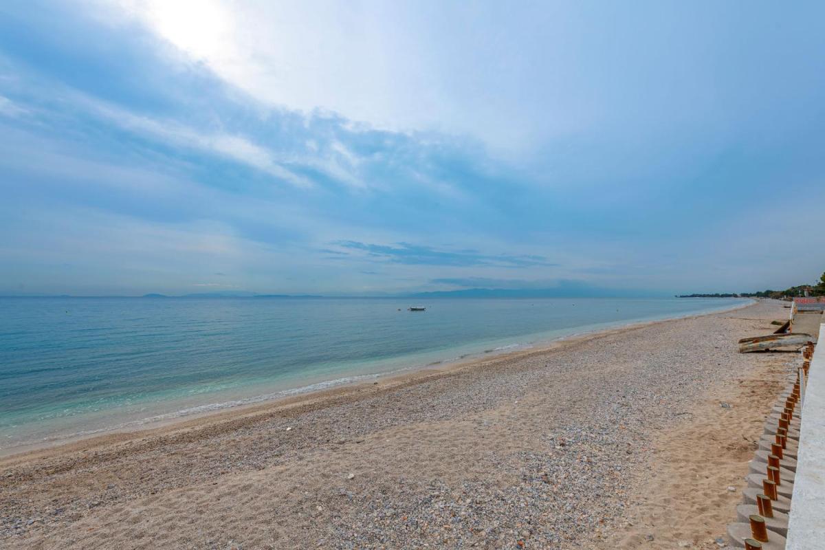 Suitetrails - J Studios - Kineta Seaside Retreats