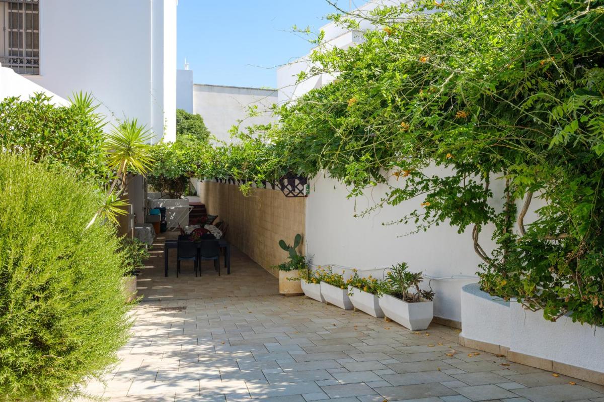 Apt in Villa con Giardino 2 - Housity