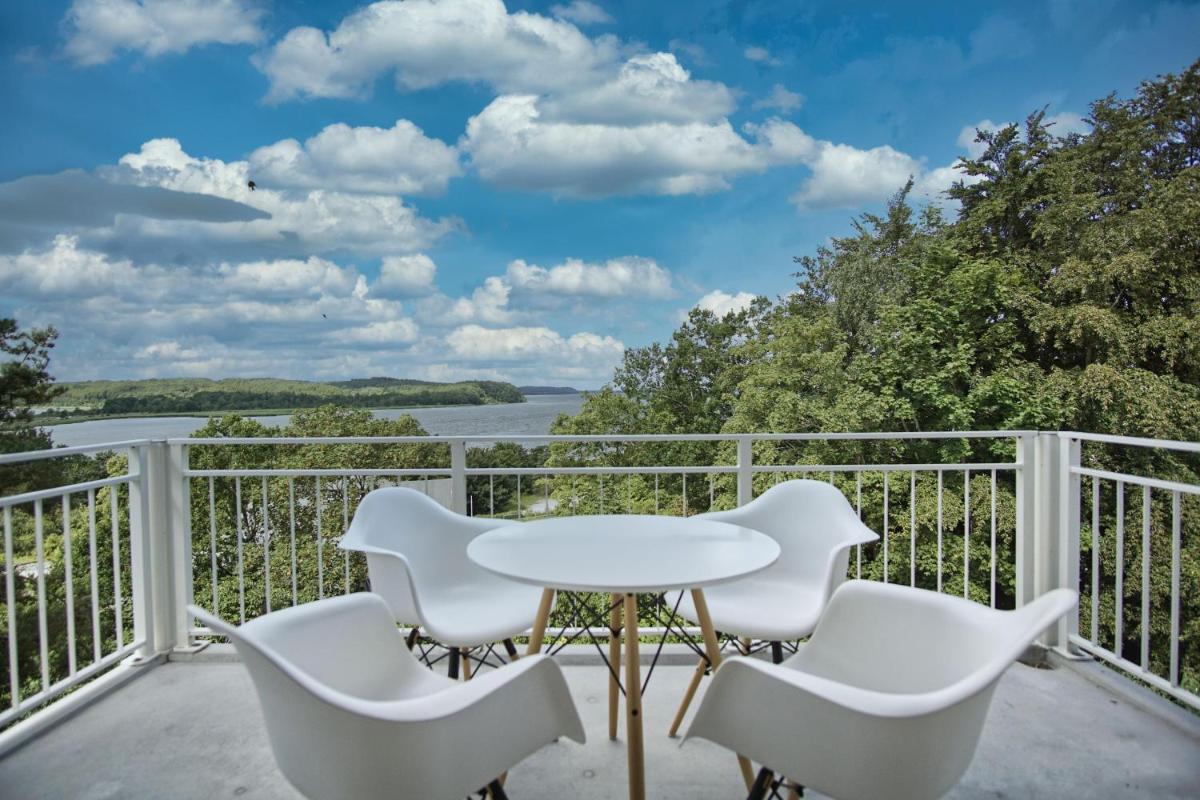 moderne Ferienwohnung mit Balkon, Meerblick - Ferienresidenz Zwei BoddenFeWo 1-5 - Housity