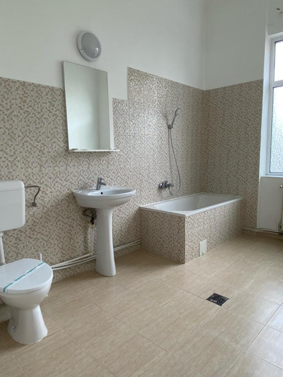 Pensiunea Viena - Housity
