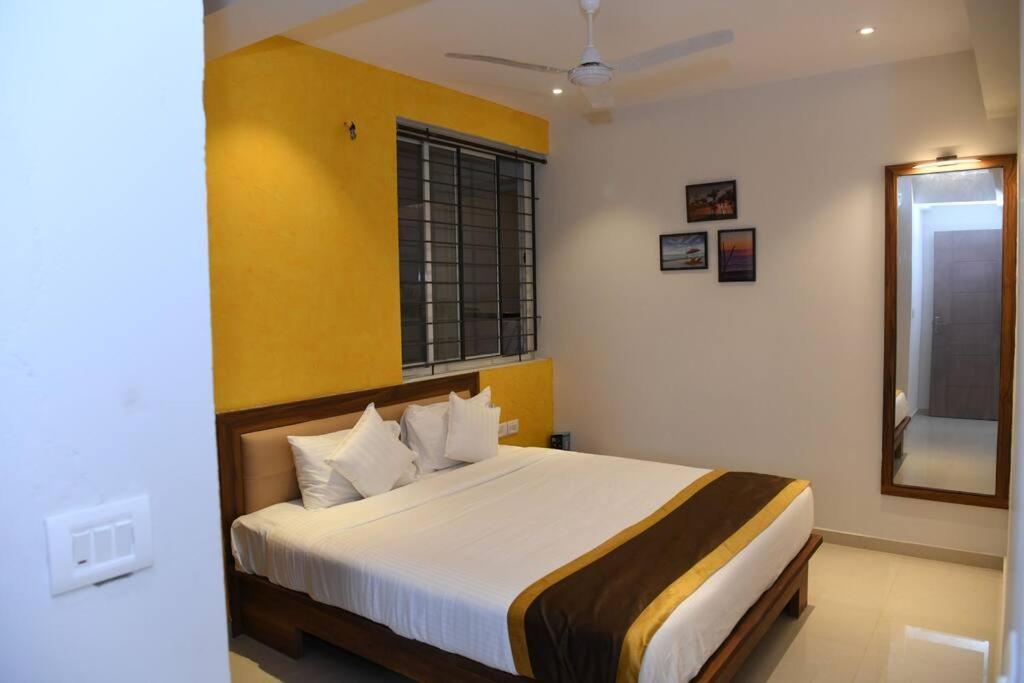 Beach Heaven Deluxe Rooms & Serviced Apartments - Housity