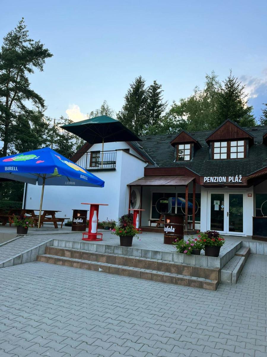Penzion Pláž - Housity