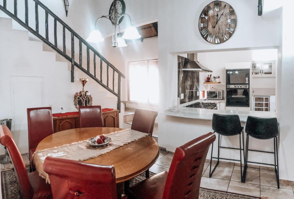 Gold Pot Stay a 5 bedroom House - Housity