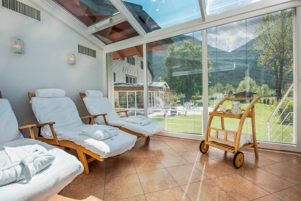 Hotel Bad Salomonsbrunn - Housity
