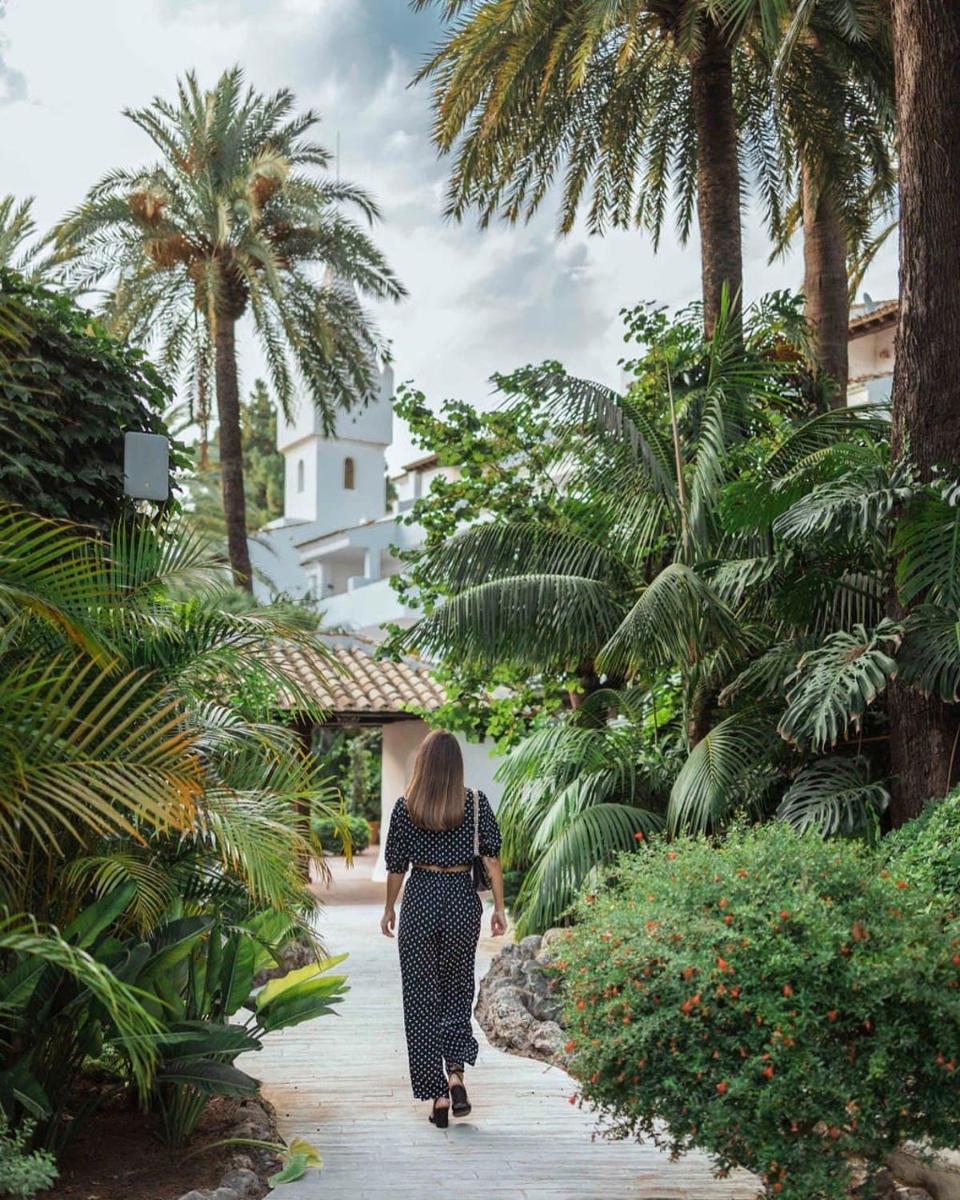Jardín al aire libre en Puente Romano Marbella