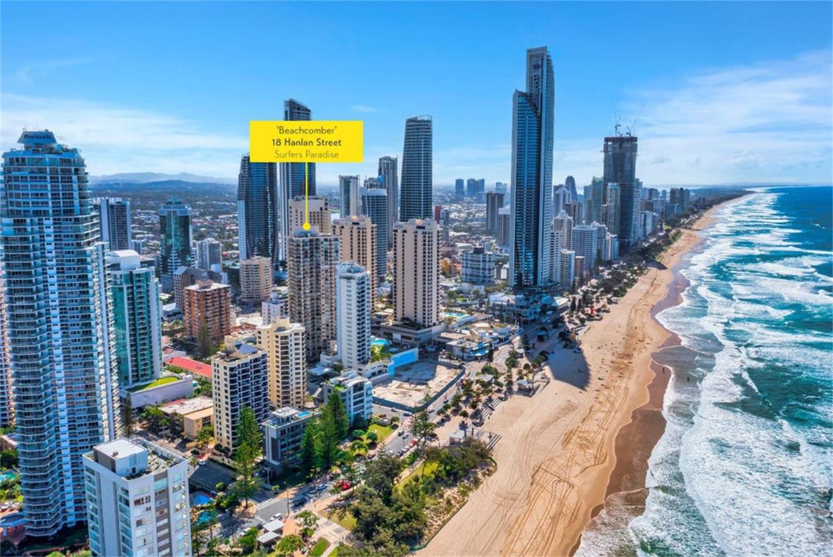Beachside Modern Apartment in the Heart of Surfers Paradise -free parking - Housity