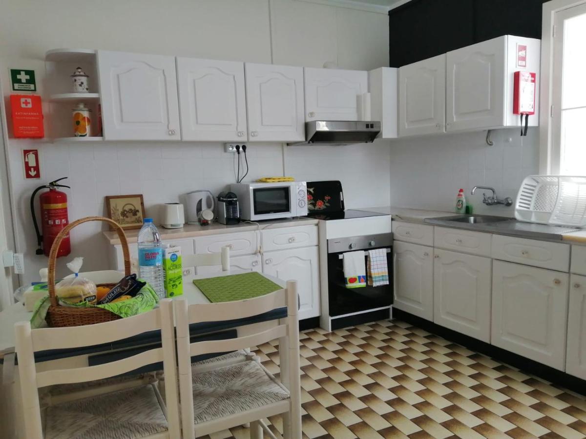 House of Roses - Housity