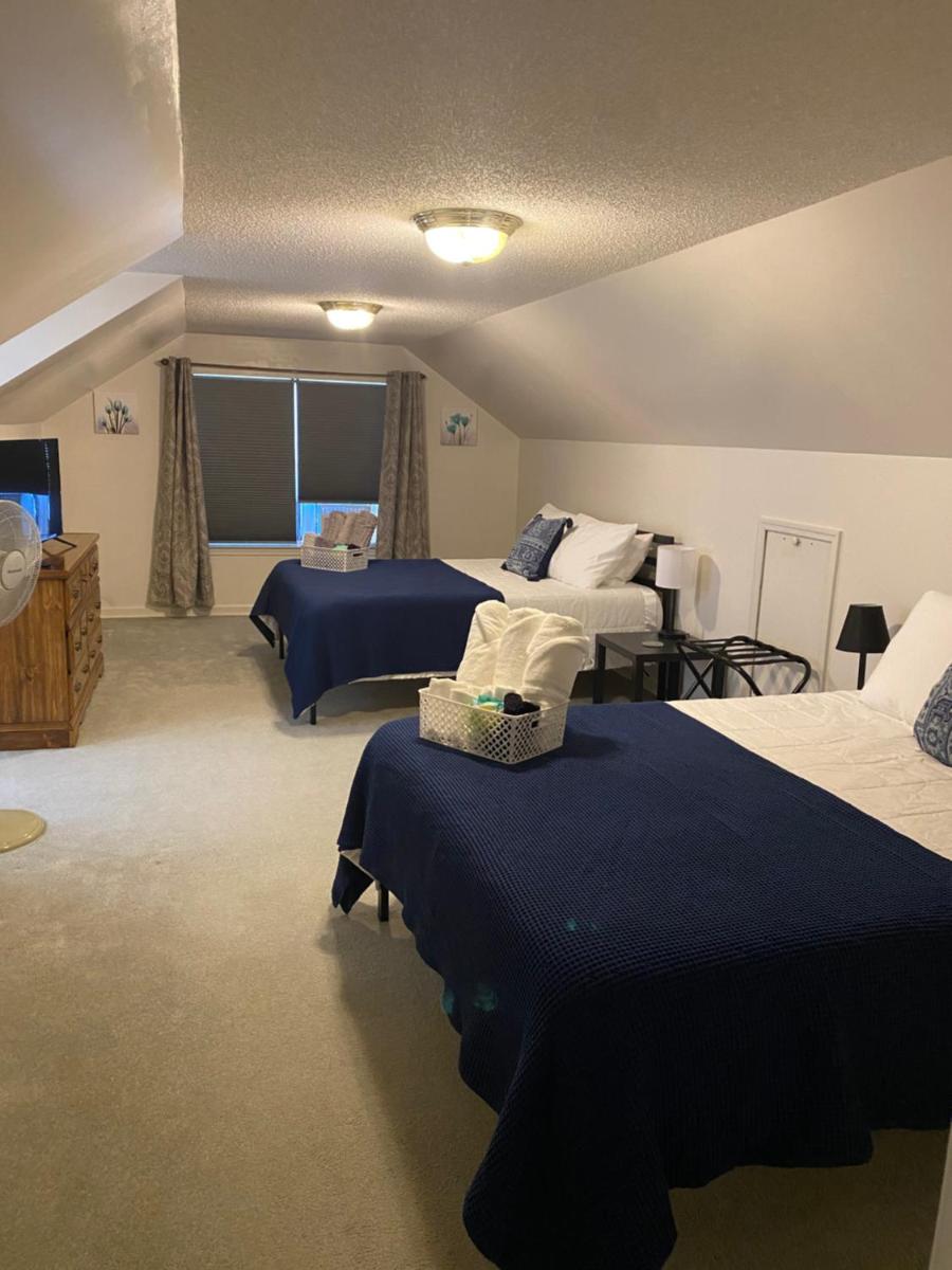 Charming getaway minutes from the lake! - Housity