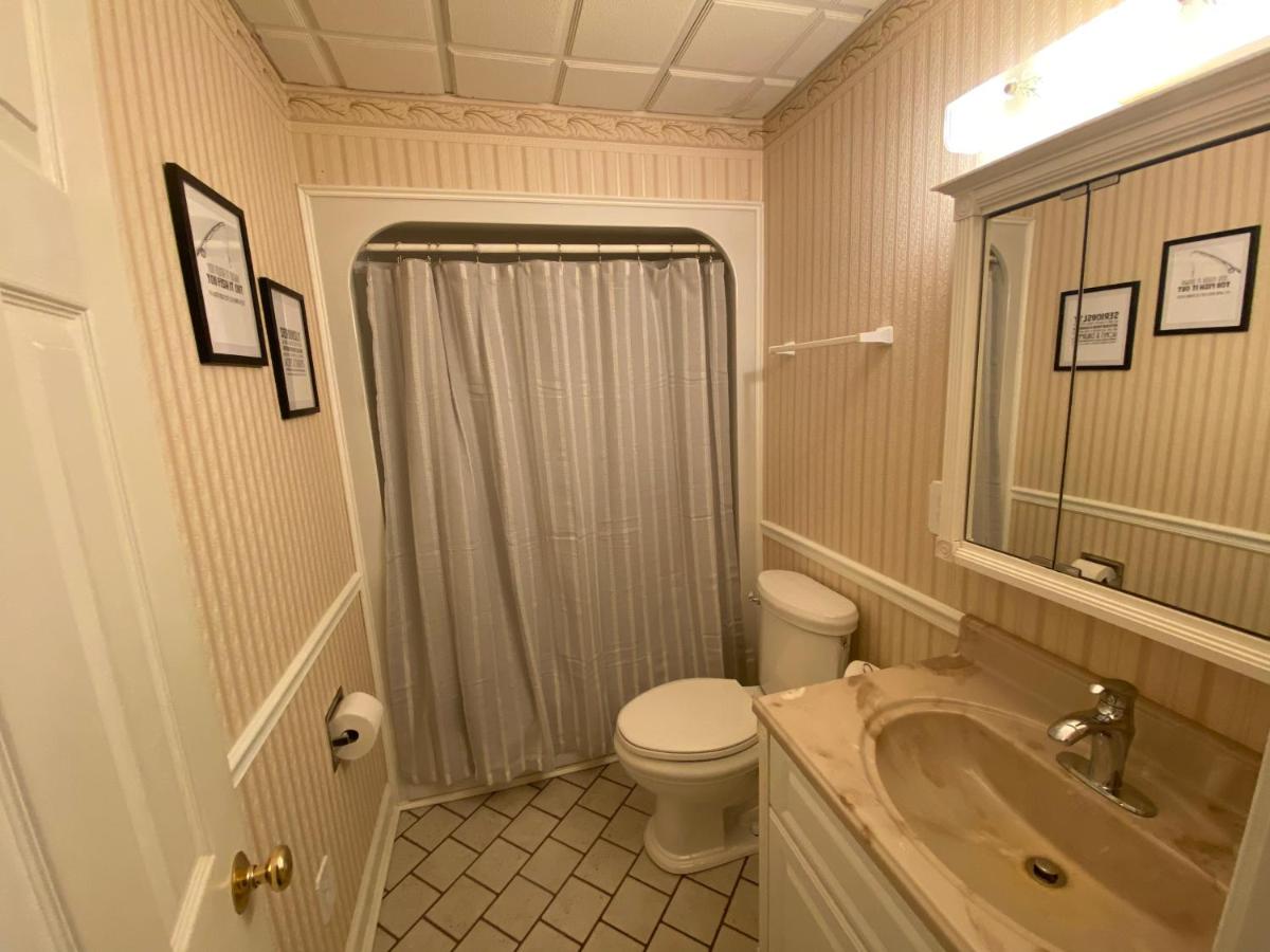 Charming getaway minutes from the lake! - Housity