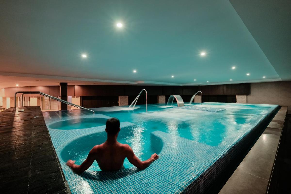 Hotel Envia Almería Spa & Golf - Housity