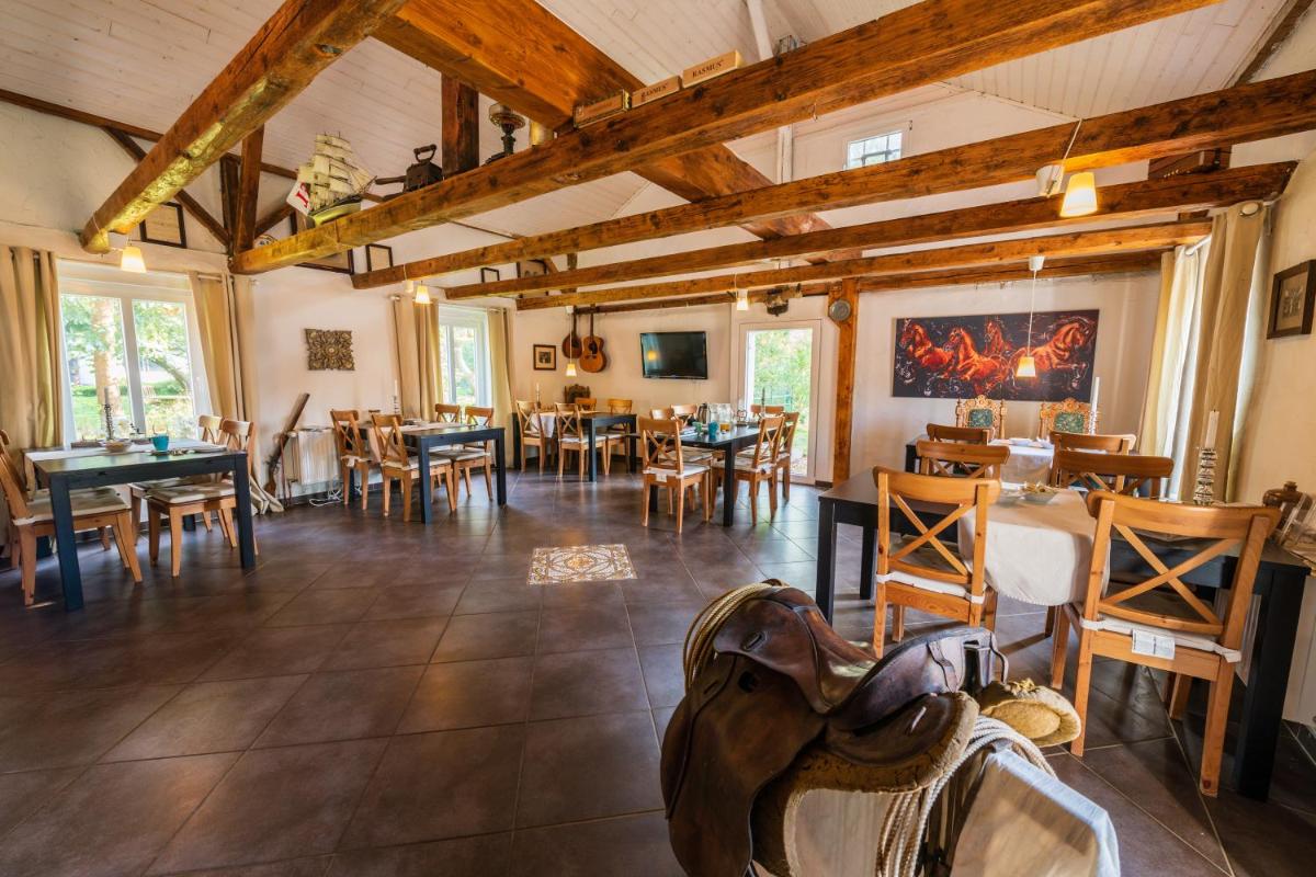 Kleines Landhotel Rehedyk - Housity