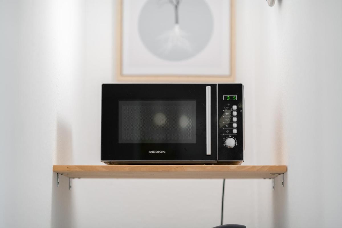 Stay Awesome - Schönfeld Apartment, Netflix und kostenloses Parken - Housity