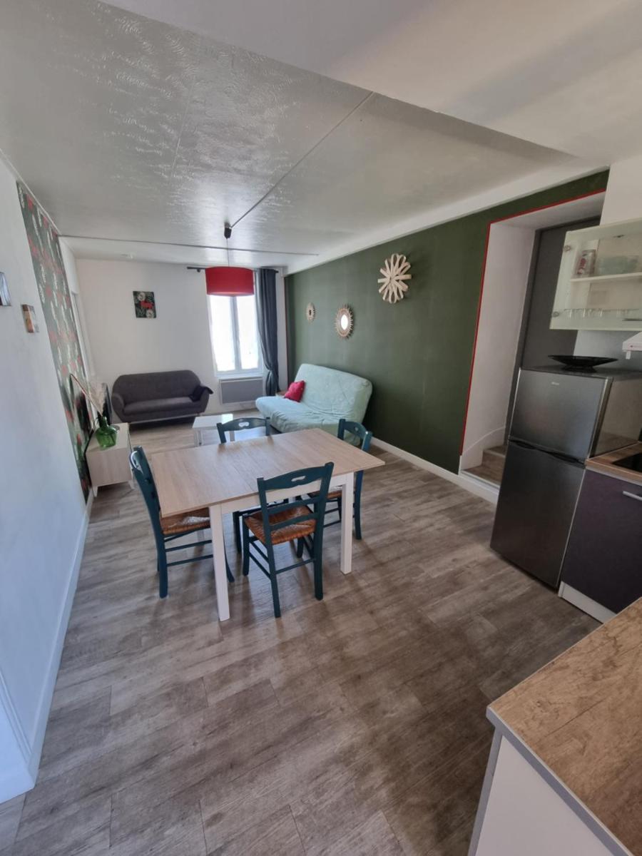 Joli appart. 2 à 8 pers. a 20 min du futuroscope - Housity