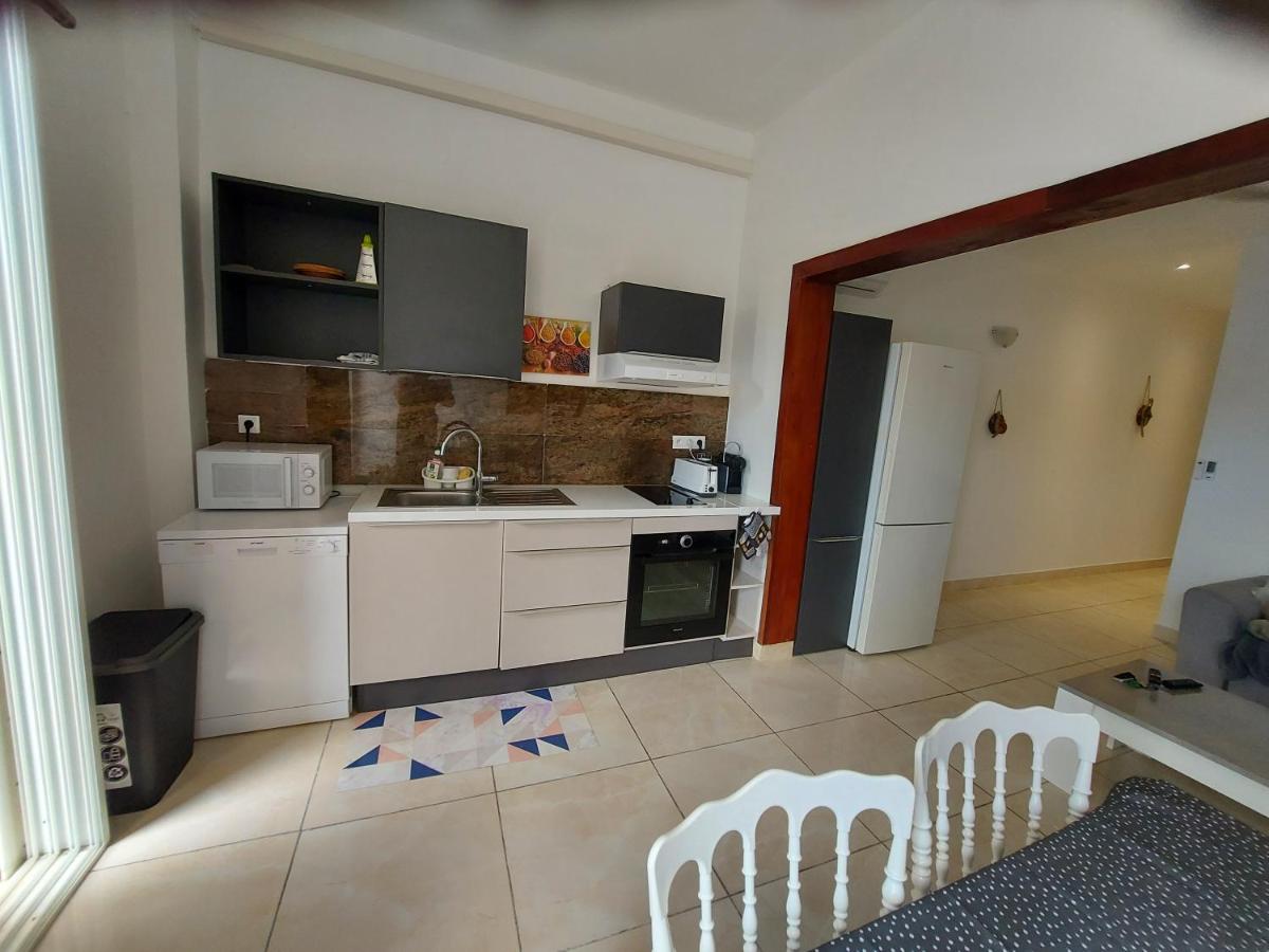 Paradise01 - Housity