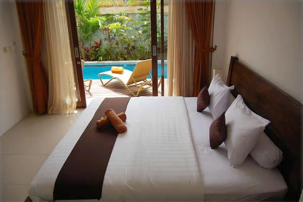 Suitetrails - Villa Sydney Canggu Paddy Field View 3 Bed, Private Villa