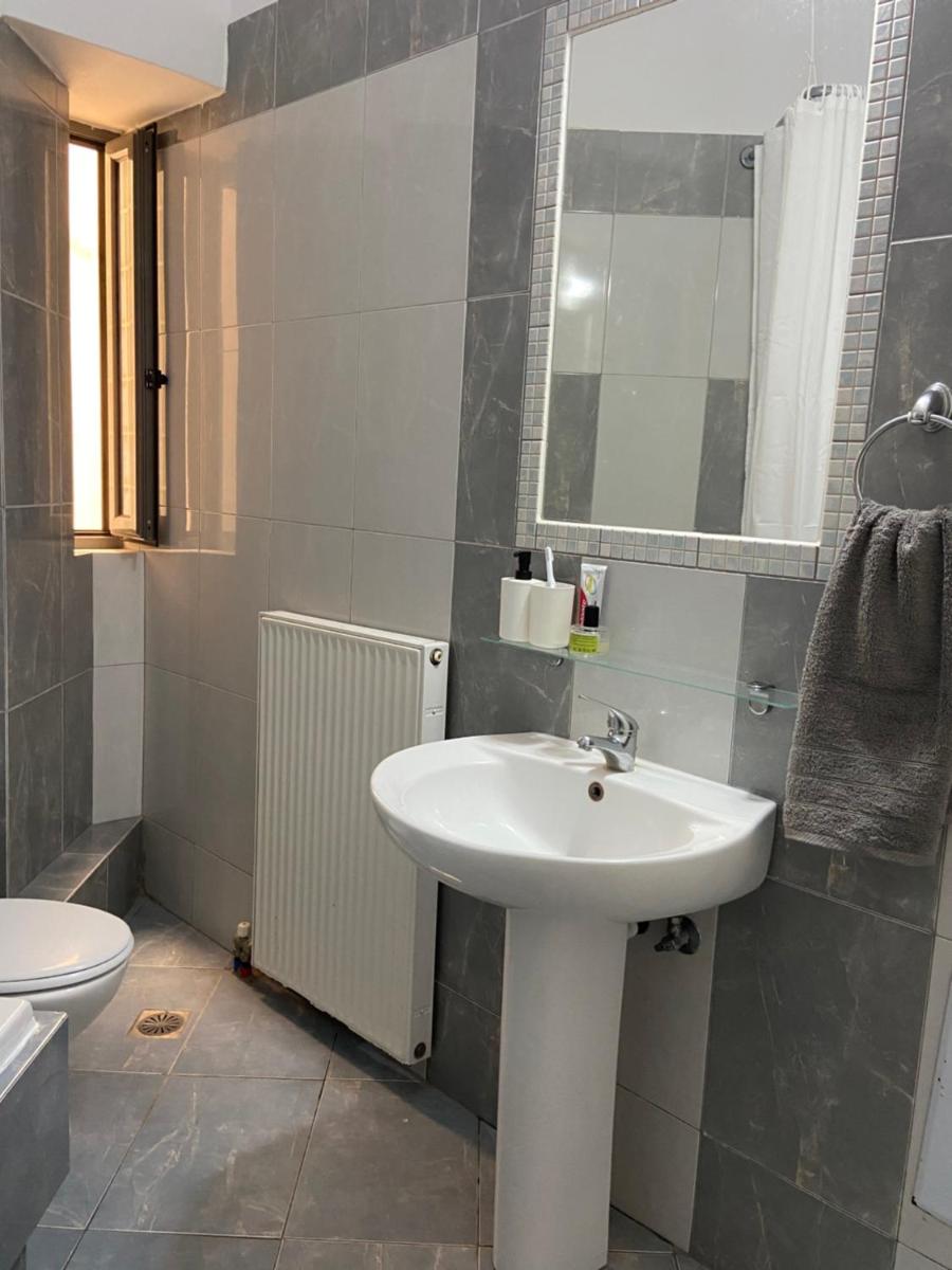 Suitetrails - Seaside apartment, walking distance to the beach.