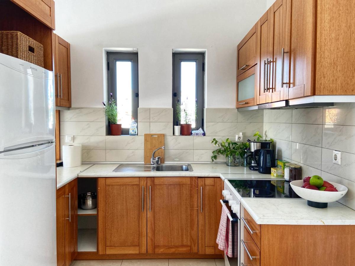 Suitetrails - Seaside apartment, walking distance to the beach.