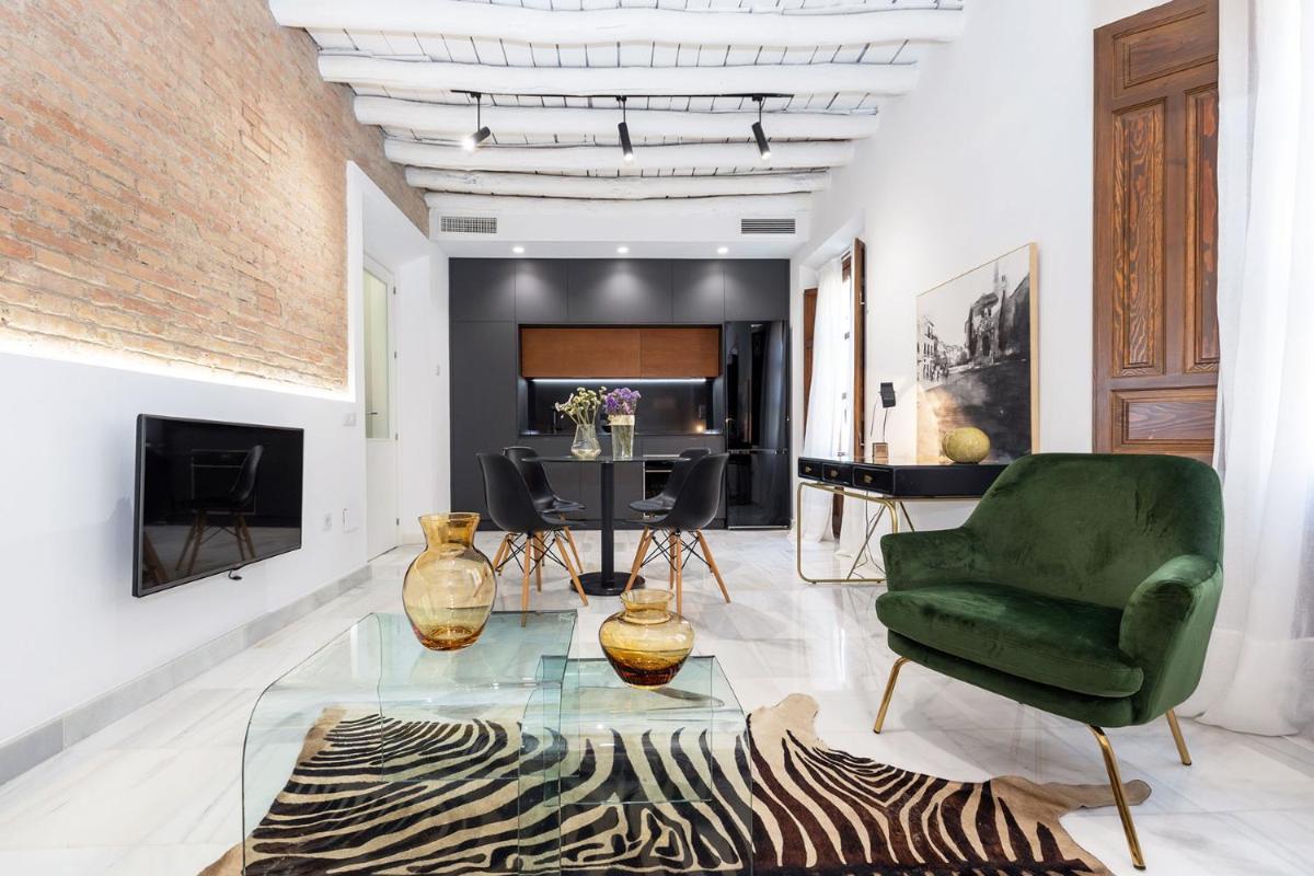 Suitetrails - Riad Alhambra by Apolo Homes