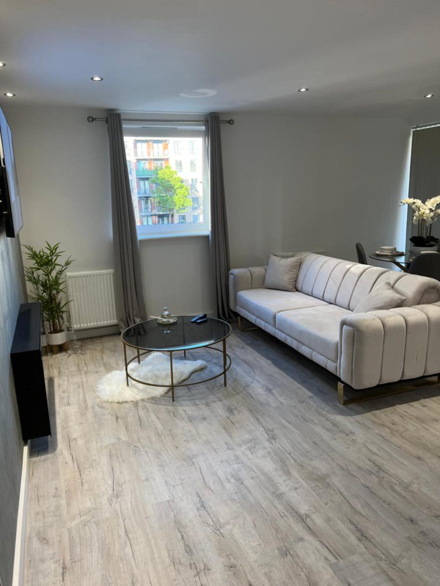 Strada Apartment - Housity