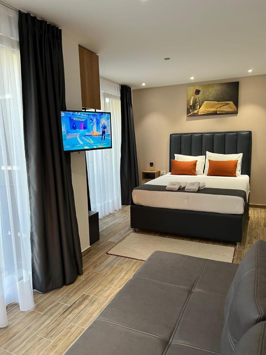 Comfort Hotel - Housity