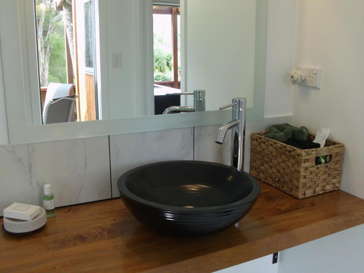 Cabbage Tree Chalet - Housity
