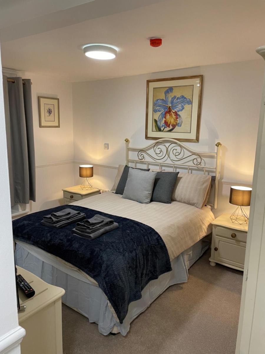 The Crown Fakenham - Housity