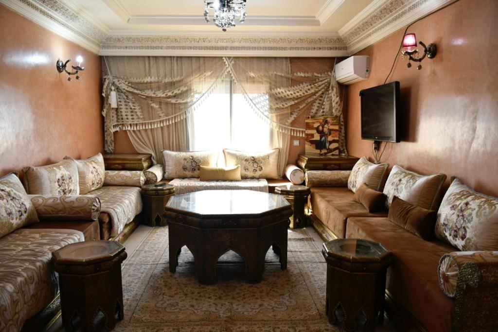 Casablanca Road Apartment Marrakesh - Housity