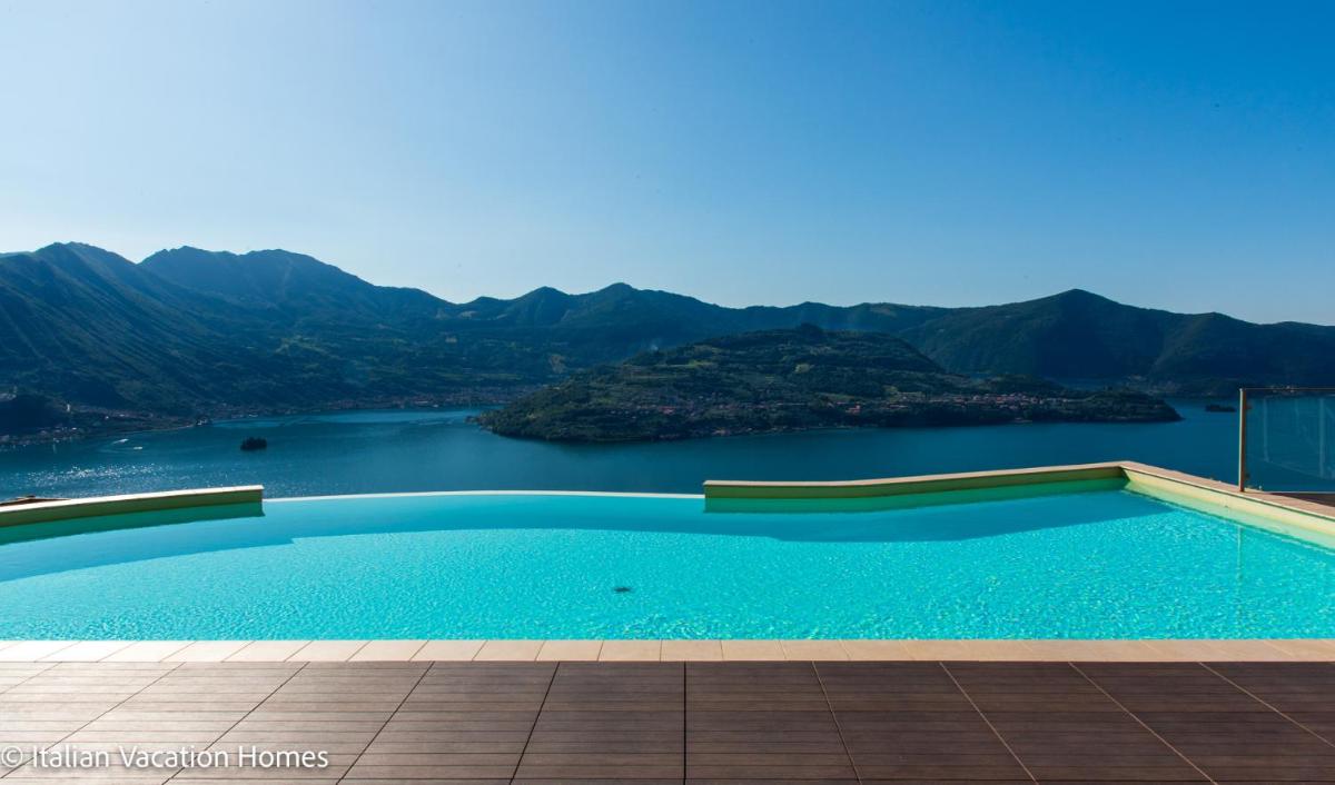 Italian Vacation Homes - Panoramic Villa - Housity
