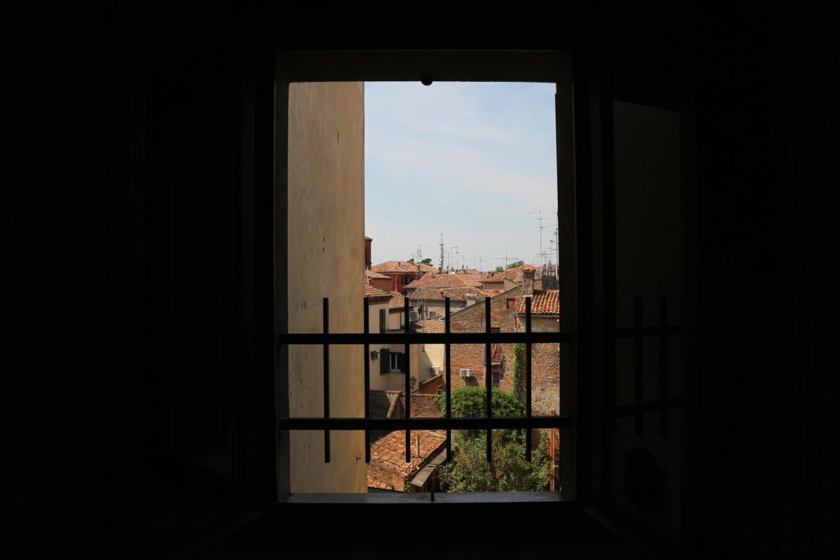 Suitetrails - Vulandra: tipica casa ferrarese a 50 mt dal duomo
