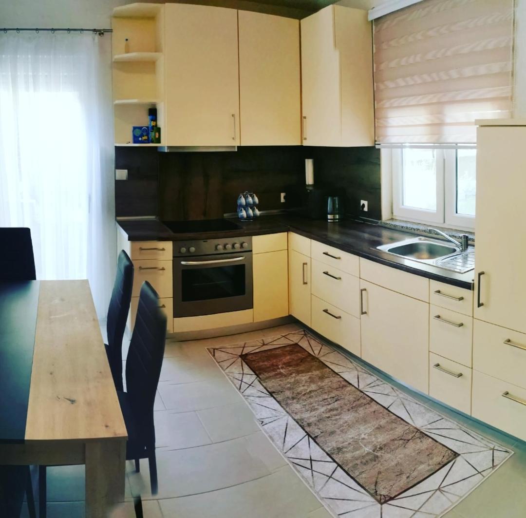 Apartman Ljubica - Housity