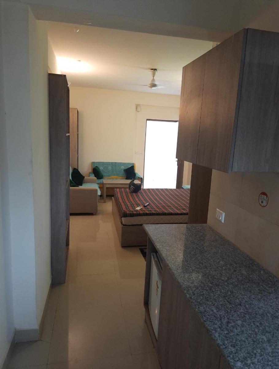 Studio Appartment like Hotel for Day and Night - Housity