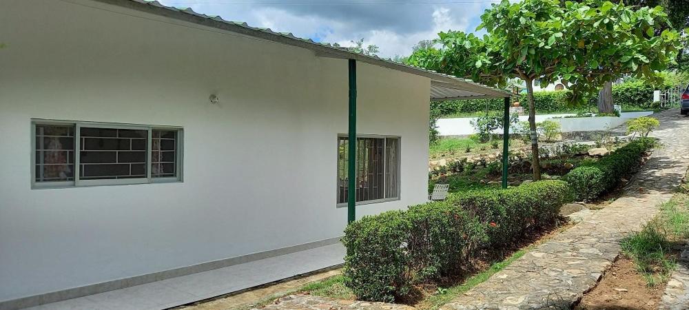 Finca El Jardin SOLO PARA FAMILIAS - Housity