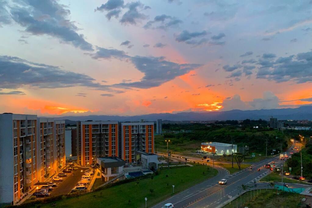 Espectacular apartamento completo en Pereira - Housity