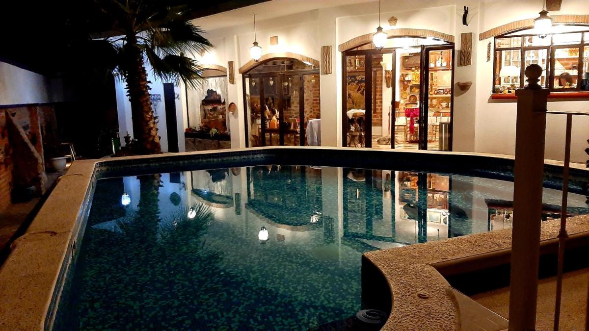 La Casona Azul Bed n Breakfast - Housity