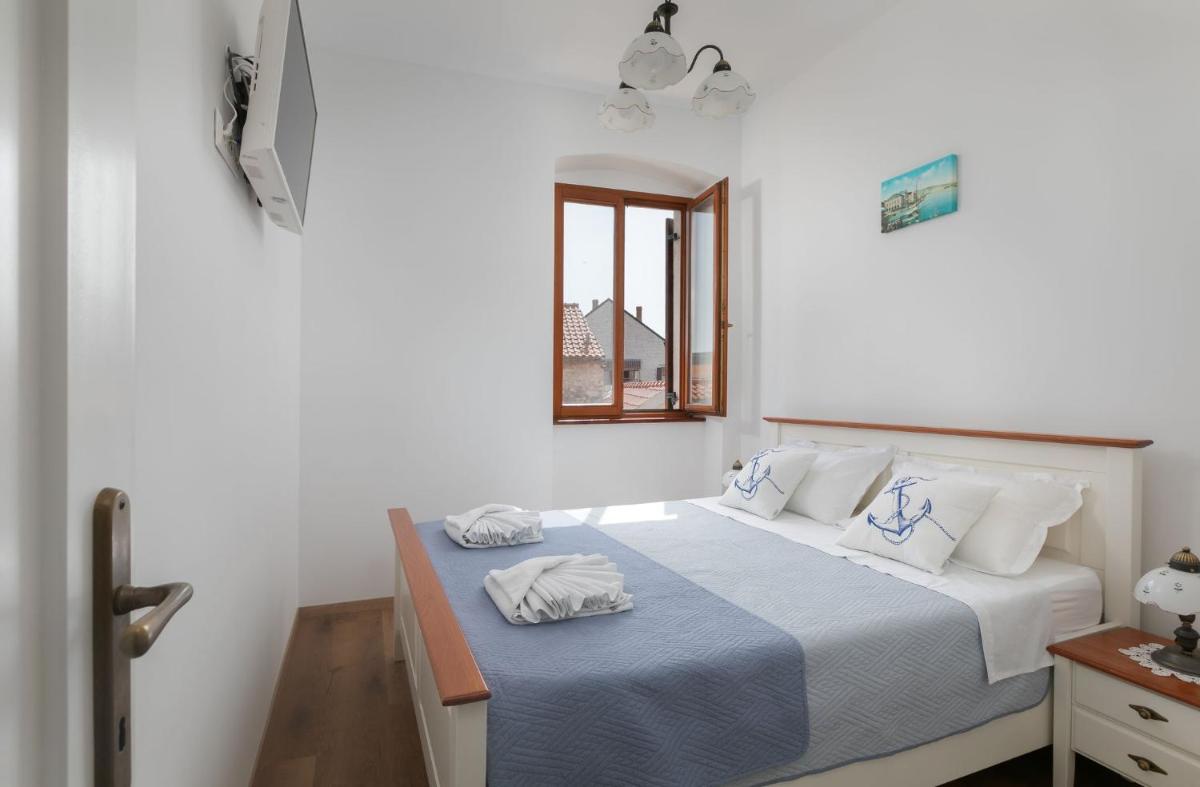 Ancora Faros - Housity