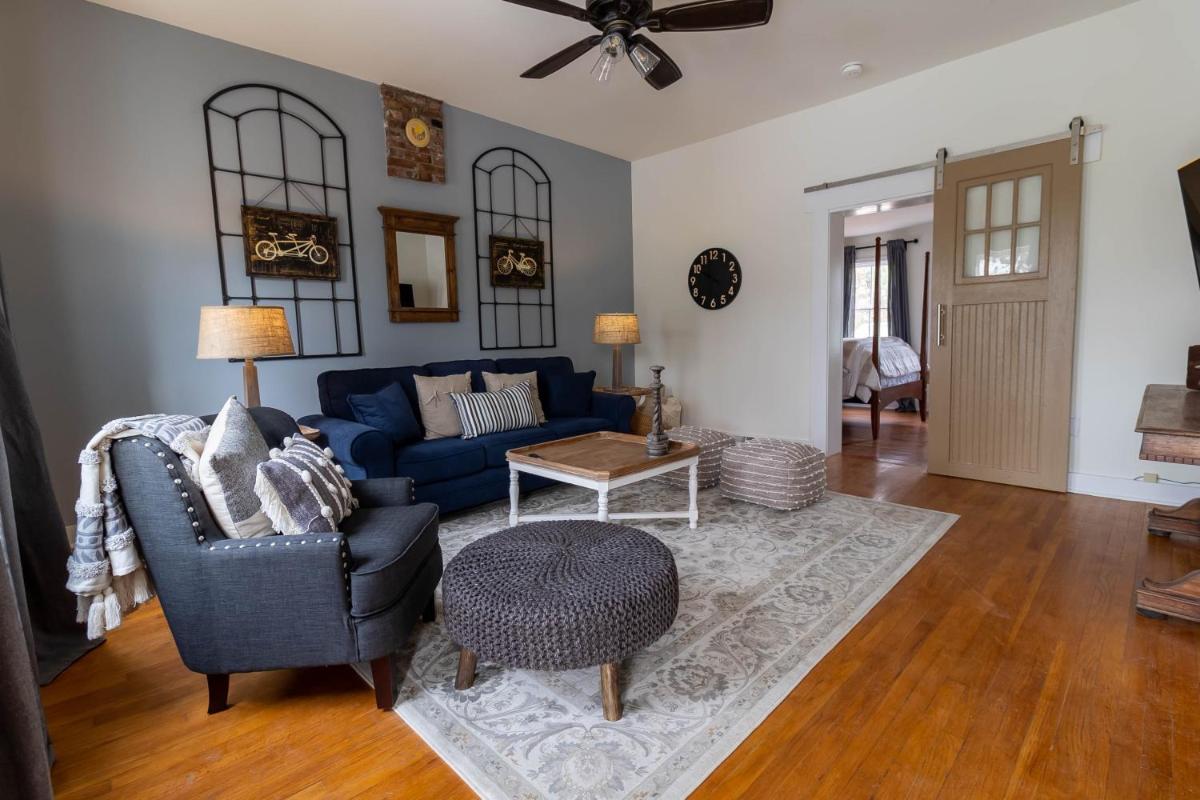 The Cottage-The Augusta Guest Collection - Housity