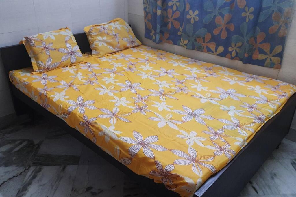 2BHK furnished flat & balcony near South City Mall-Only Family - Housity