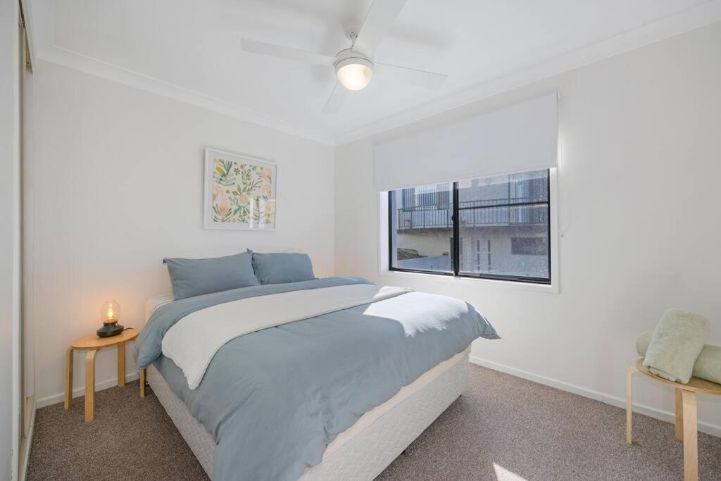 Coastal Vibes at Lighthouse - beachfront apartment - Housity