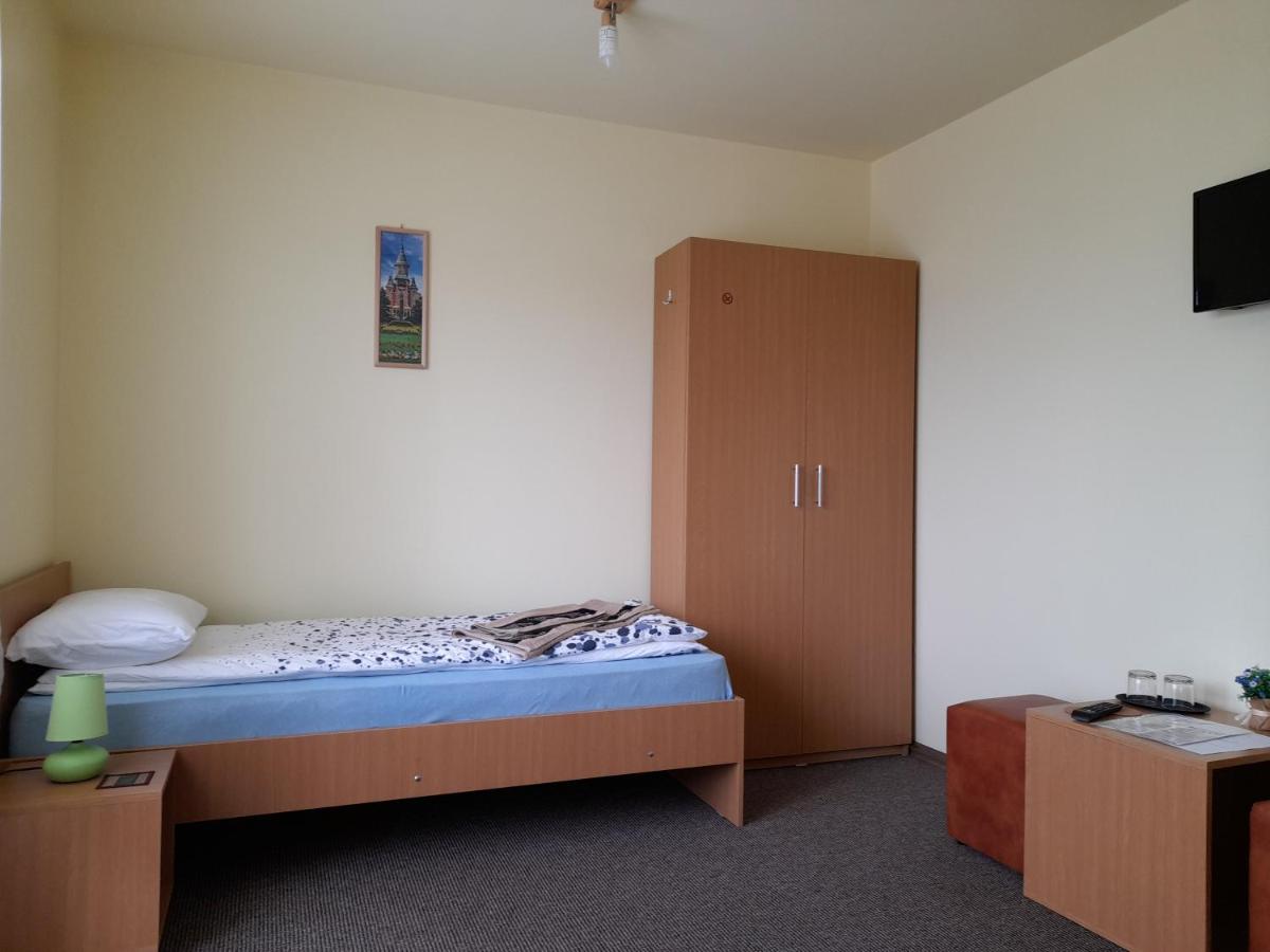 Casa cu flori - Housity