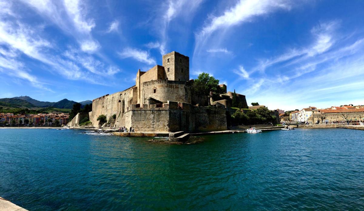 Fenêtre sur Collioure - Housity