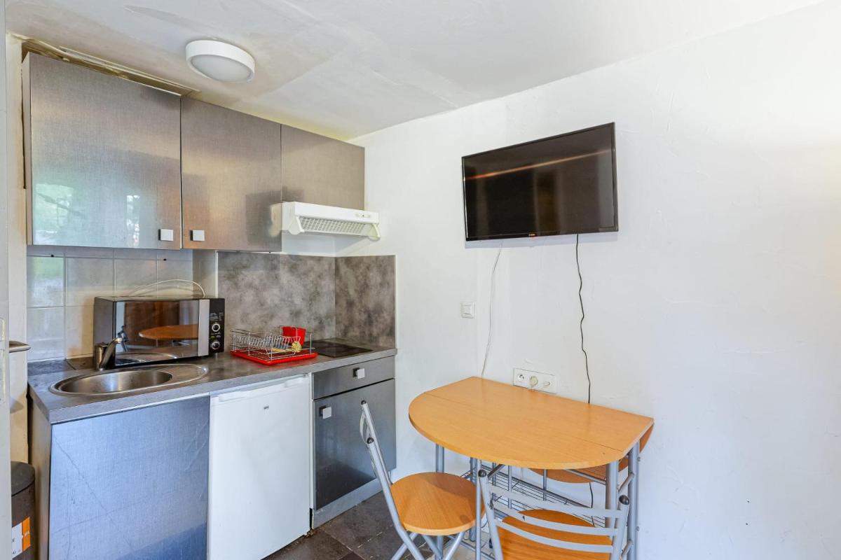 Le Doolie's Biarritz - Palawan - Housity