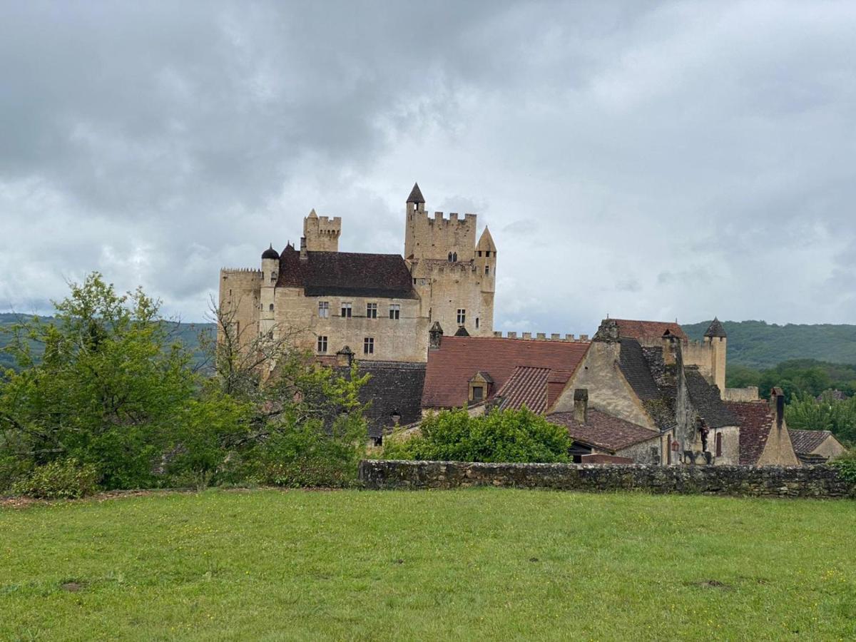 Suitetrails - Proche SARLAT le gîte de FANOVA