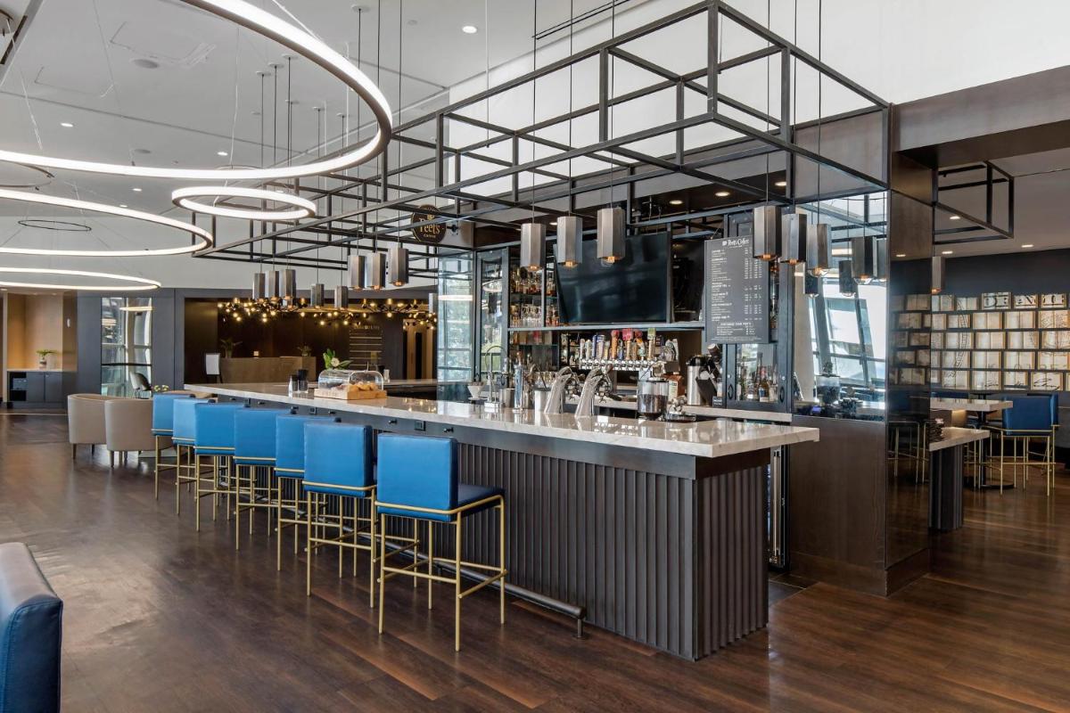 Omni Charlotte Hotel - Housity