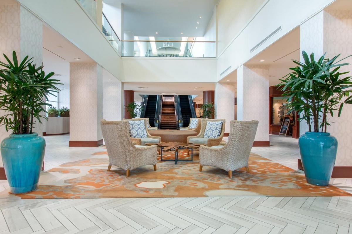 Omni Corpus Christi Hotel - Housity