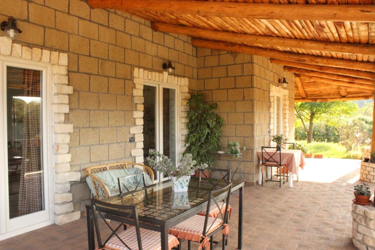 Le Rocce - Housity
