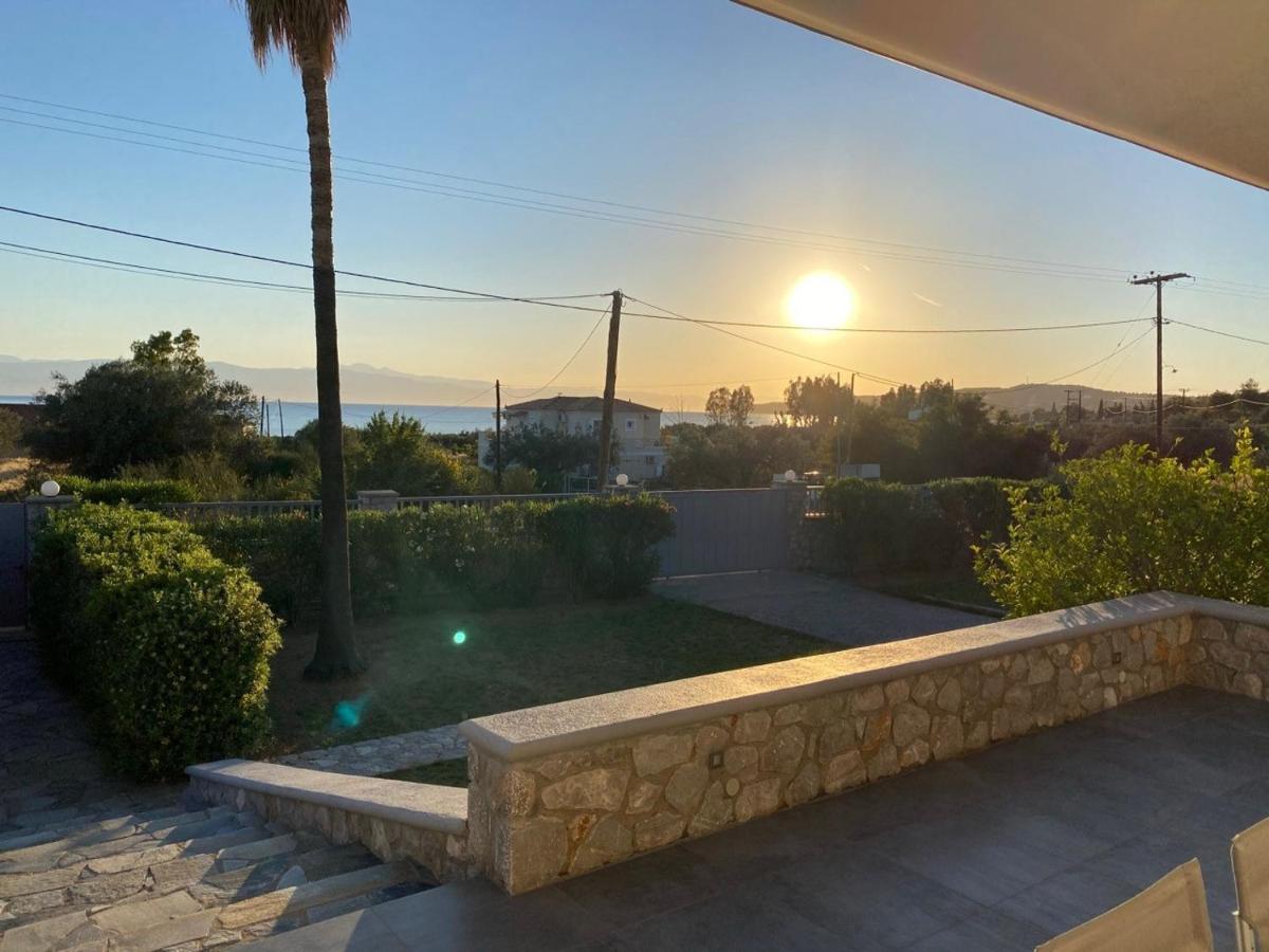 Porto Heli Quiet Villa by the Sea - Housity