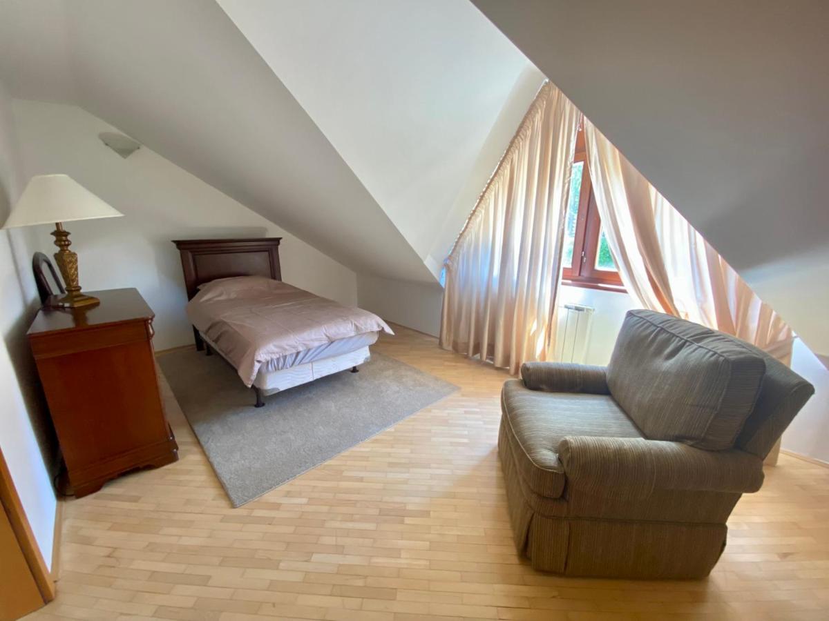 Villa Skenderija west by Poppy Sarajevo - Housity