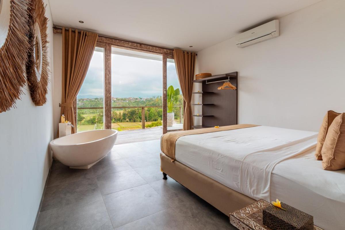 Villa Rasa Senang, with private cook and pool - Hizvo
